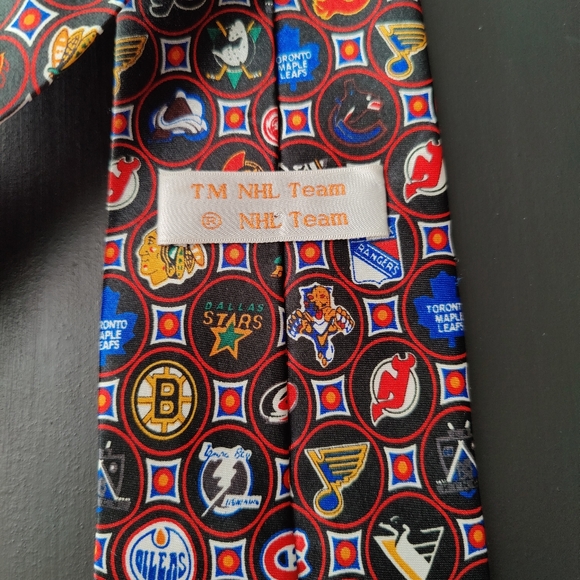 TM | NHL | NHL Team Neck Tie 👔 - Picture 3 of 9